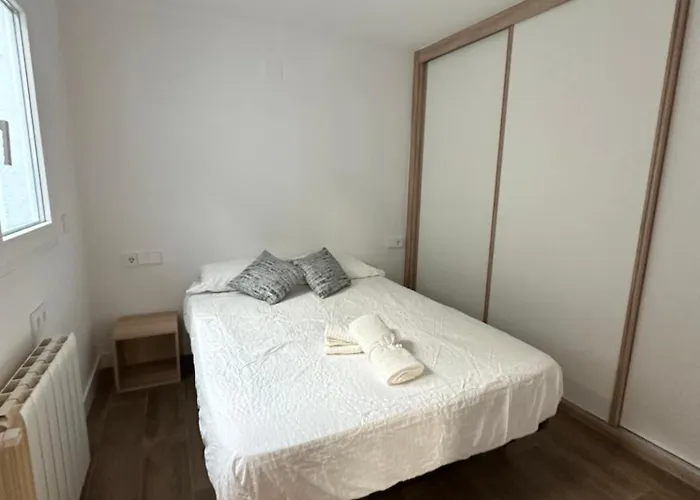 Casa Con Gran Terraza Privada * Málaga